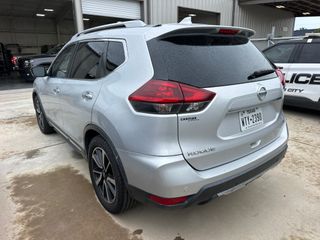 2019 Nissan Rogue SL - Exterior Rear Left Corner Image